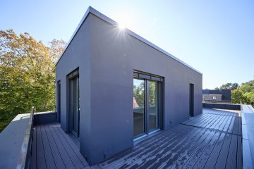 Traumhaft Wohnen in begehrter Lage: Individuelle 3-Zi.-Neubau-Wohnung mit zwei Dachterrassen, 28359 Bremen, Etagenwohnung