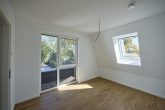 Zimmer III - Traumhaft Wohnen in begehrter Lage: Individuelle 3-Zi.-Neubau-Wohnung mit zwei Dachterrassen