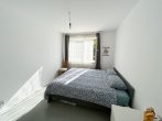 Schlafzimmer - Zeitlose 2-Zi.-Wohnung mit Balkon in Bremen-Schwachhausen